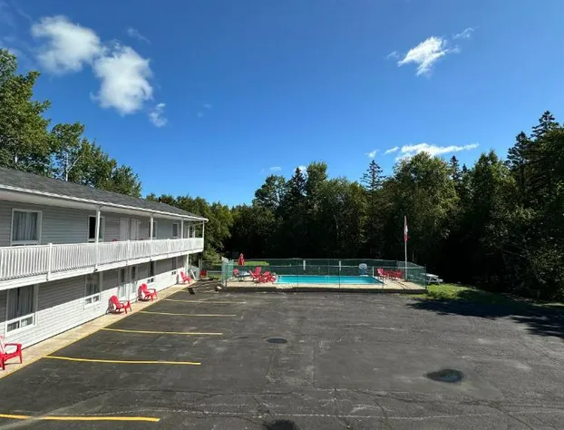 Motel 7 Inn & Suites hotel detail image 2