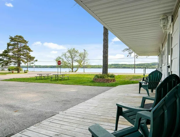 South Arm Retreats Motel Double Room 7 hotel detail image 4