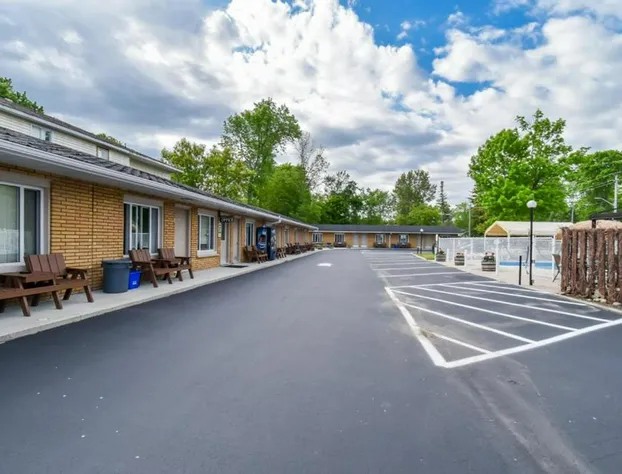 Beach Club by Beach1 Motel hotel detail image 3