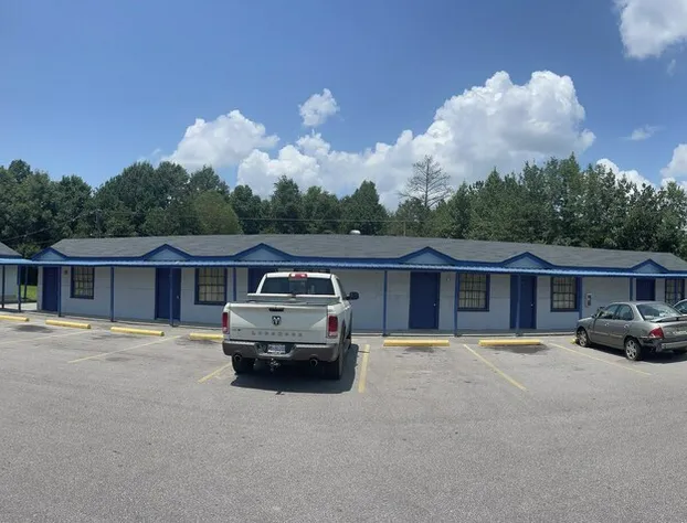 Plaza Motel hotel detail image 1