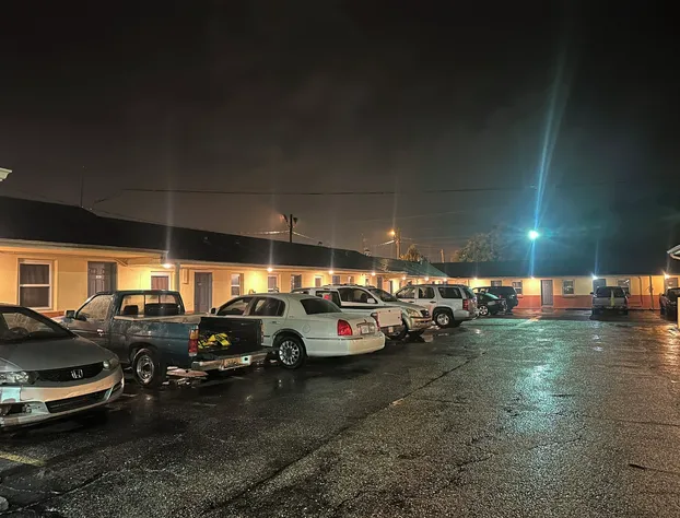 johns motel hotel detail image 4