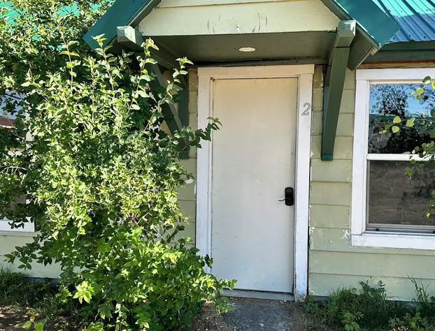 441 LaFever St hotel detail image 2