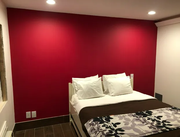 Lindenhurst Motel hotel detail image 4