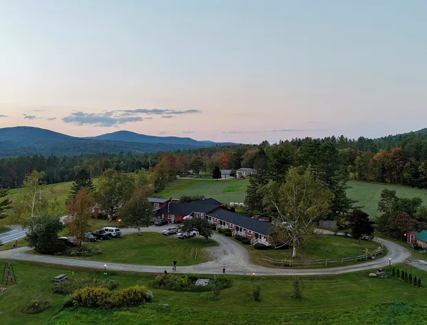 COHO Inn & Motor Lodge hotel detail image 1