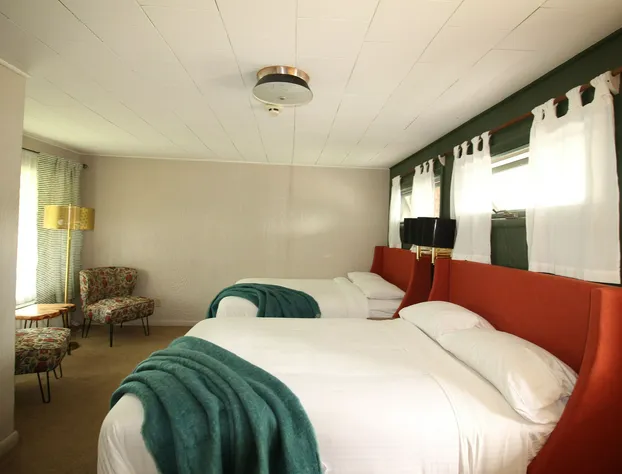 COHO Inn & Motor Lodge hotel detail image 4