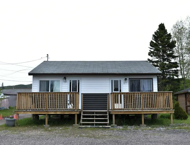 Jackfish Lake Cottages Motel hotel detail image 3