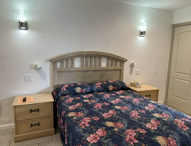 Sherwood Motel hotel detail image 2