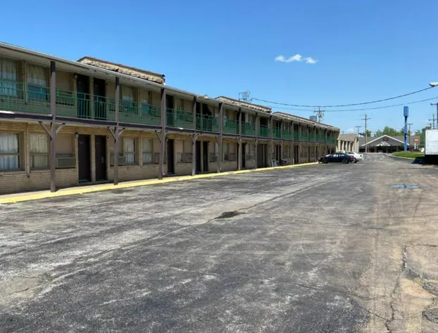 Glenstone place extended stay motel hotel detail image 4