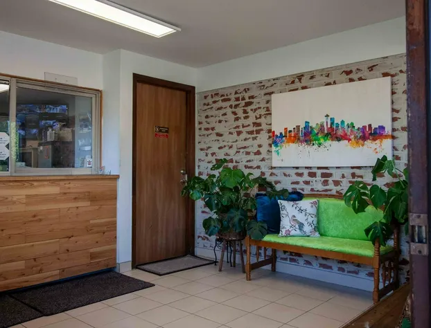 Golden Kent Motel hotel detail image 3