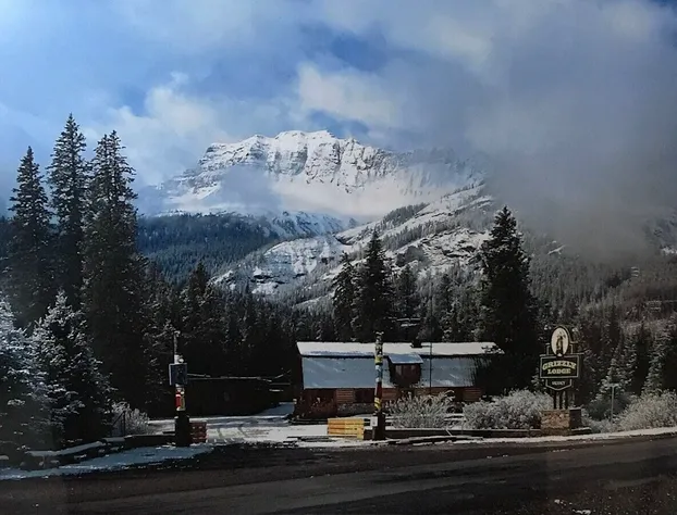Grizzly Lodge hotel detail image 1