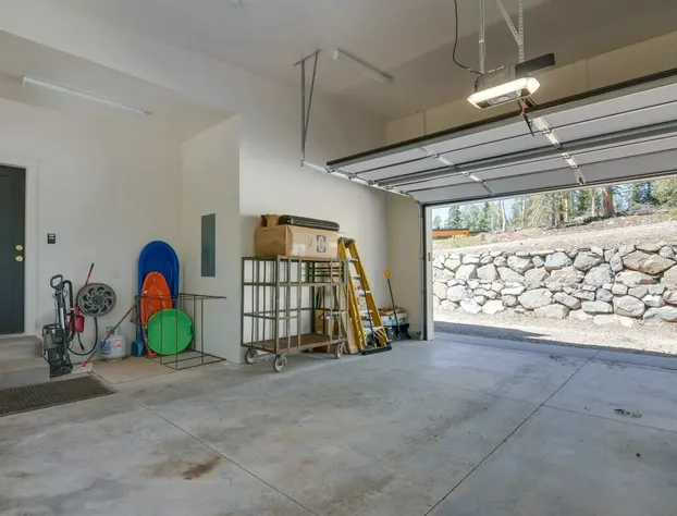 Alpine Mountain Escape hotel detail image 4