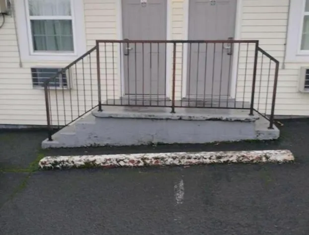 Budget Lodge by OYO Portland West hotel detail image 1