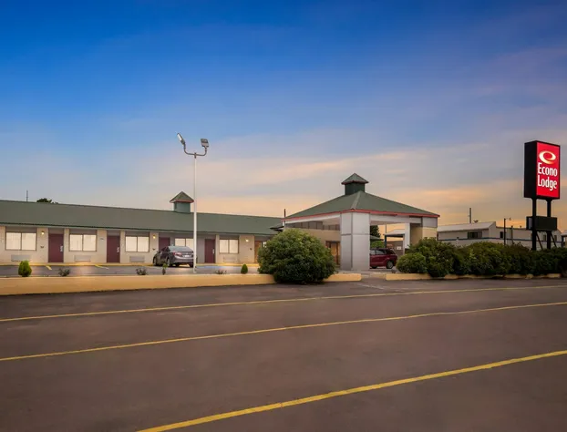 Econo Lodge Childress hotel detail image 1