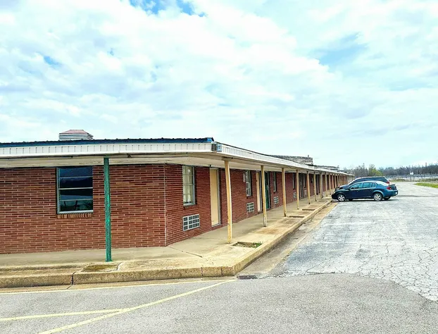 Shamrock Kings Inn By Oyo Marked Tree I-555 hotel detail image 1