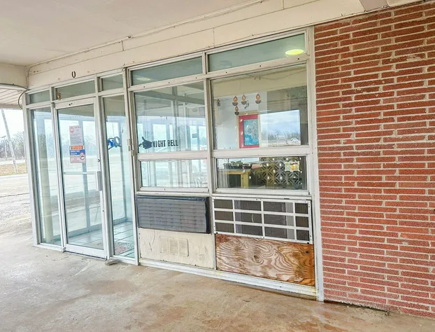 Shamrock Kings Inn By Oyo Marked Tree I-555 hotel detail image 2