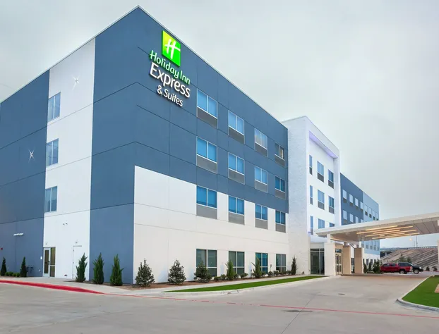 Holiday Inn Express & Suites Waco Downtown by IHG hotel detail image 1