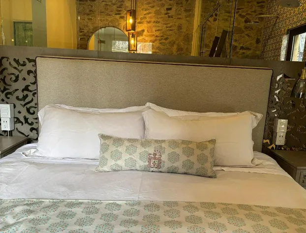 Castello di Carlo - Suite Carlo I hotel detail image 3