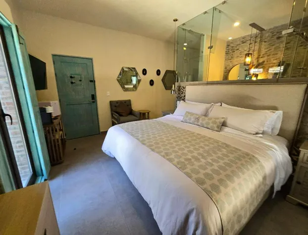 Castello di Carlo - Suite Carlo I hotel detail image 4