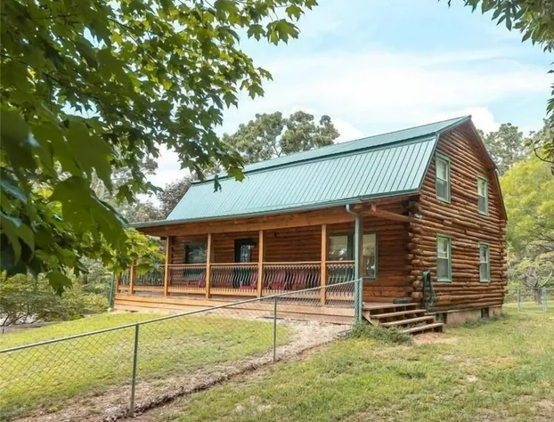 Dragonfly Meadows Log Cabin hotel detail image 2