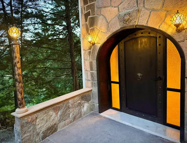 Mansionality Loftd hotel detail image 1