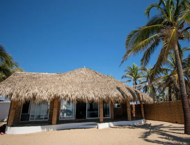 Norock Club and Beach hotel detail image 2