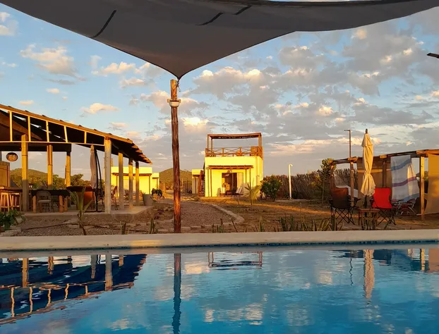 Tres Velas Surf hotel detail image 1