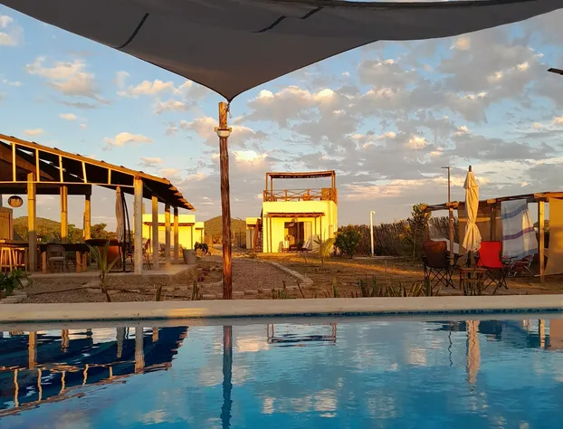 Tres Velas Surf hotel detail image 1