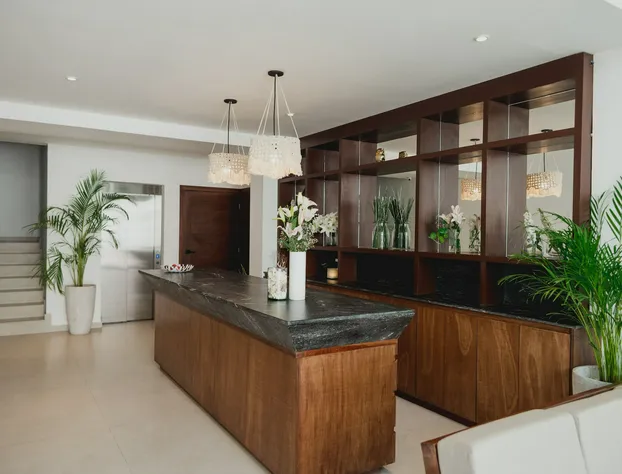 Phantom Suites hotel detail image 4