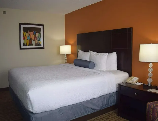 Spark by Hilton Eden Prairie hotel detail image 4