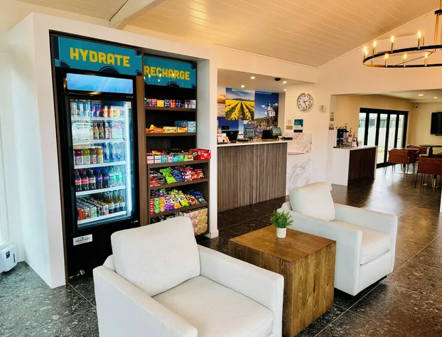 Clarion Pointe Mount Vernon - Burlington hotel detail image 1