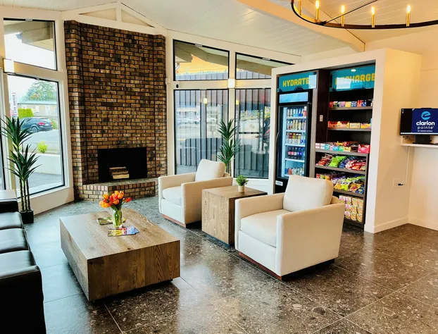 Clarion Pointe Mount Vernon - Burlington hotel detail image 2