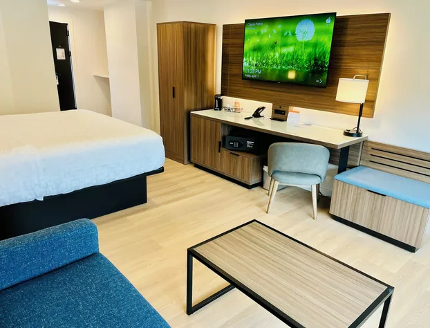 Clarion Pointe Mount Vernon - Burlington hotel detail image 4