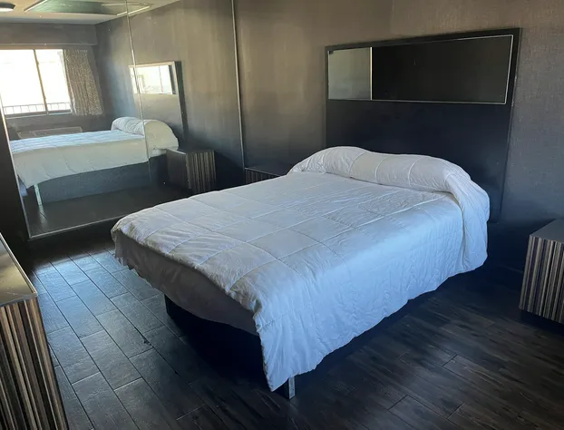 Metro Motel hotel detail image 4