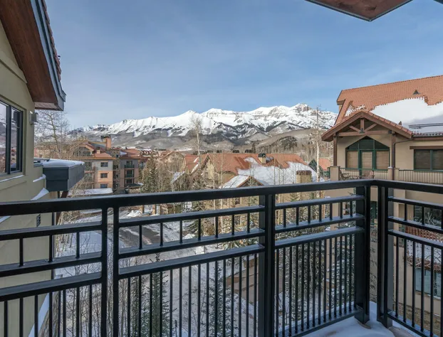 Lumiere by Dunton hotel detail image 4