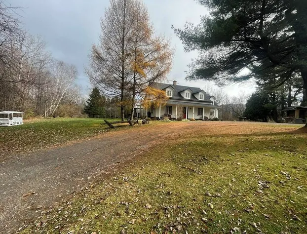 Auberge Augustin hotel detail image 1