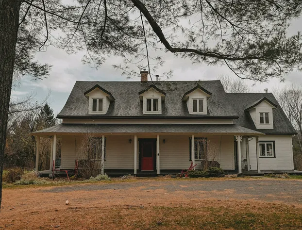 Auberge Augustin hotel detail image 2