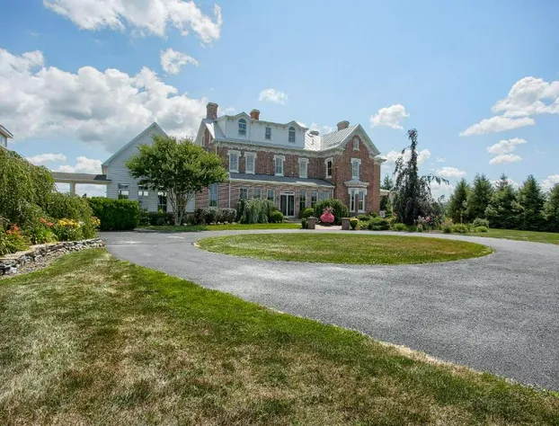 Stuart Manor Bed and Breakfast hotel detail image 1