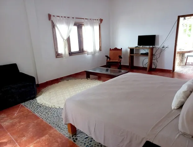 Seacliff Paradise hotel detail image 4