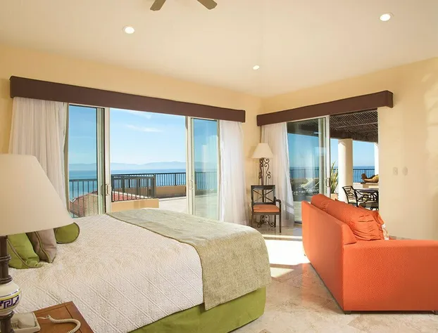 Luxury Suite at Villa del Palmar hotel detail image 3