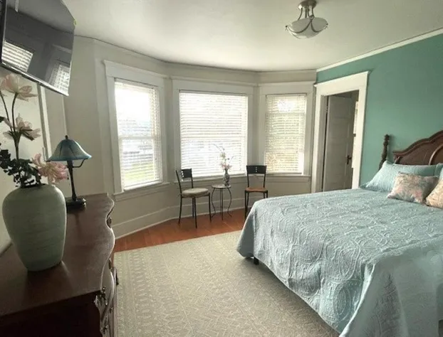 Relax Inn The Grove hotel detail image 2