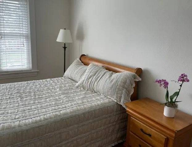 Relax Inn The Grove hotel detail image 3