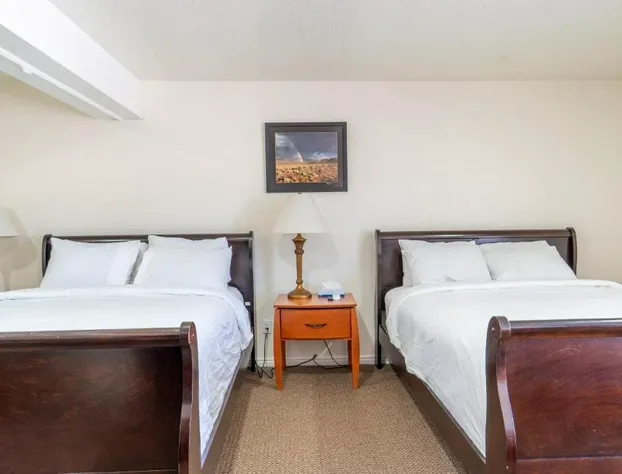 Road Creek Inn hotel detail image 2