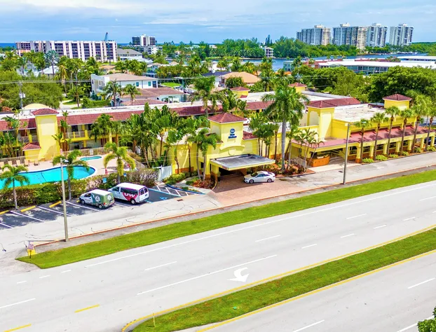 Oasis Boca Raton hotel detail image 1