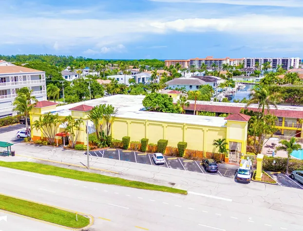 Oasis Boca Raton hotel detail image 2