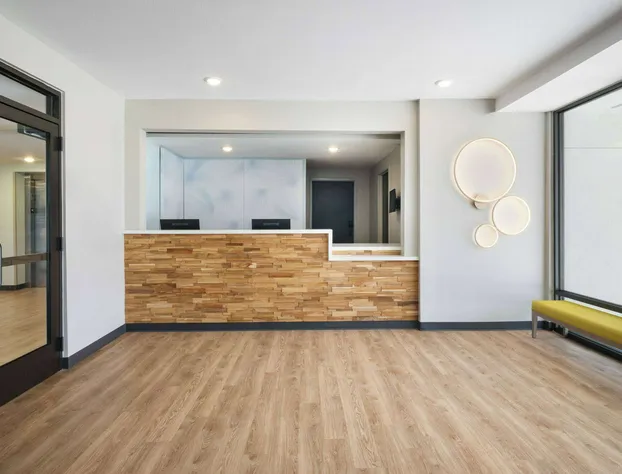 ECHO Suites Extended Stay by Wyndham Richmond West hotel detail image 2