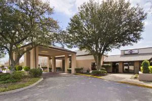 Comfort Inn & Suites Prince George - Fort Lee hotel detail image 1