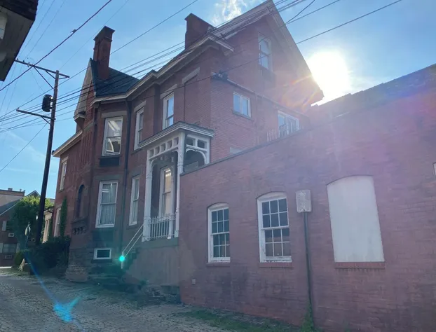 Sturgis House hotel detail image 2