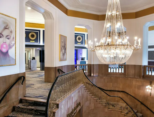 The Brock Niagara Falls Fallsview, Tapestry by Hilton hotel detail image 1