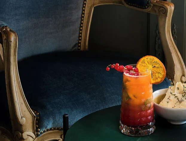 The Brock Niagara Falls Fallsview, Tapestry by Hilton hotel detail image 3