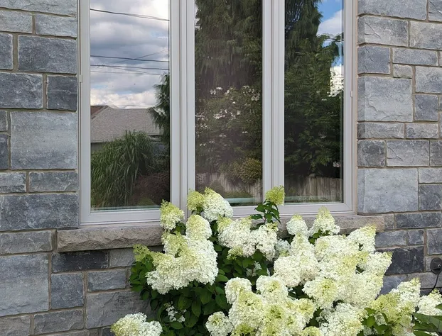 Niagara Creekside B&B hotel detail image 1